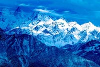 Mysterious “sky road” in Mount Dawagengzha