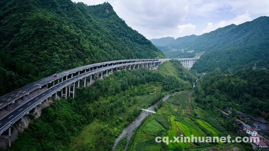 Aerial photos of highways in the 'Mountain City'