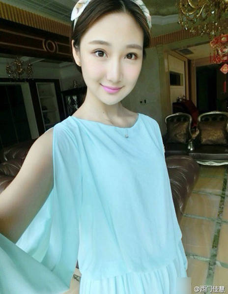 Gorgeous ex-model becomes PLA honor guard for V-day parade