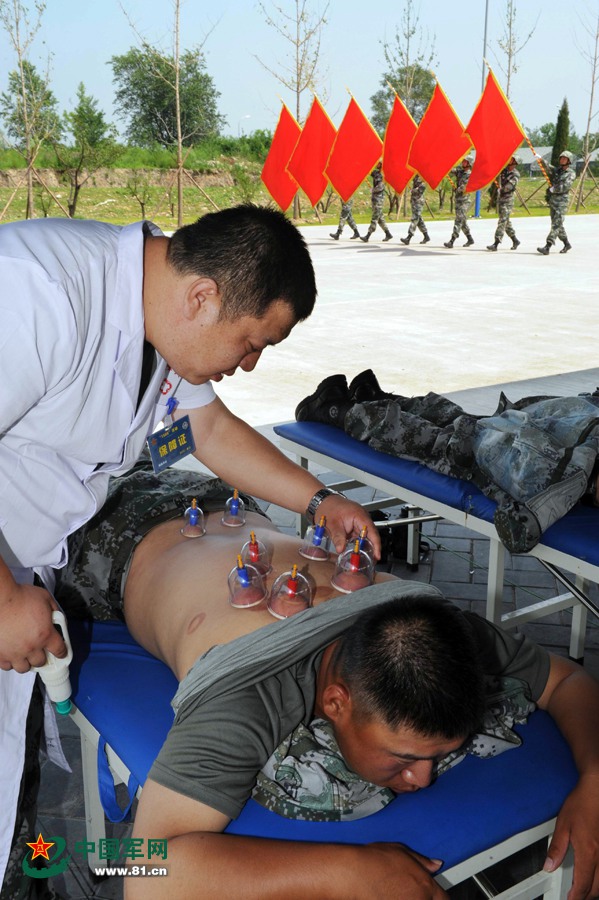 Muscle soreness terminator: Therapist for parade soldiers