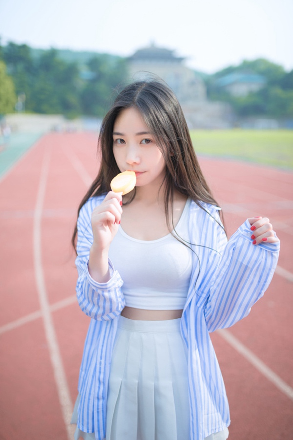 Campus belle of Central China Normal University