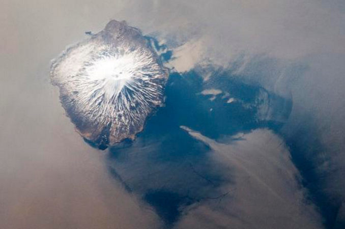 NASA: spectacular volcano eruptions seen from space