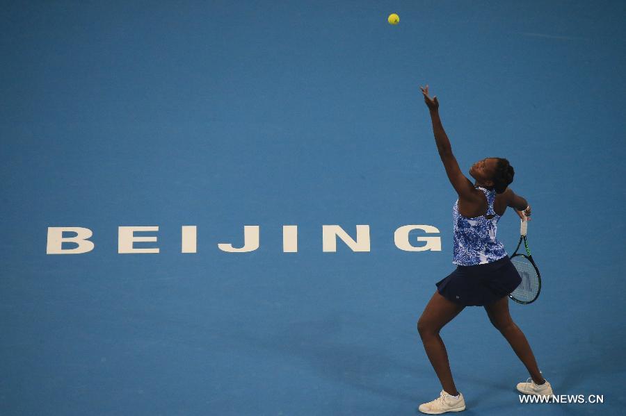 Ivanovic beats Williams 2-0 at China Open