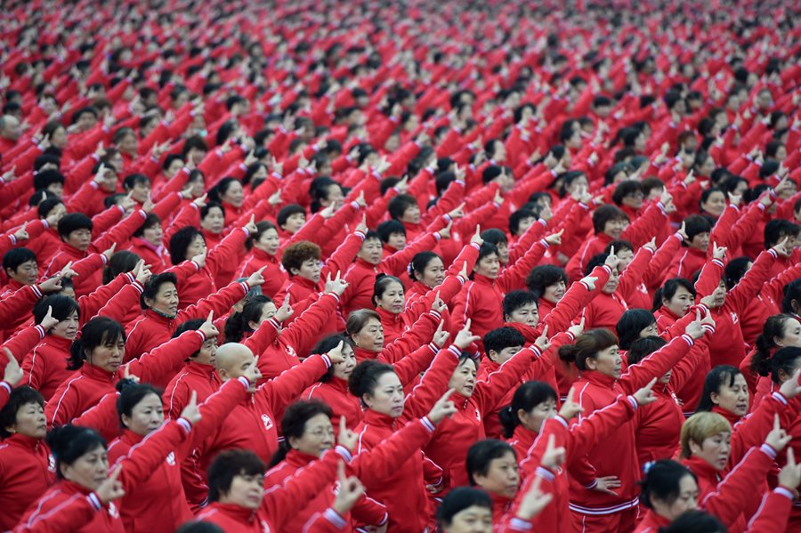 20,000 square dancers break Guinness World Record