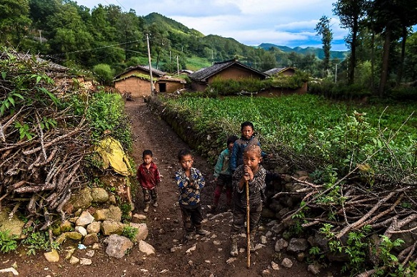 China releases blueprint on fight against poverty