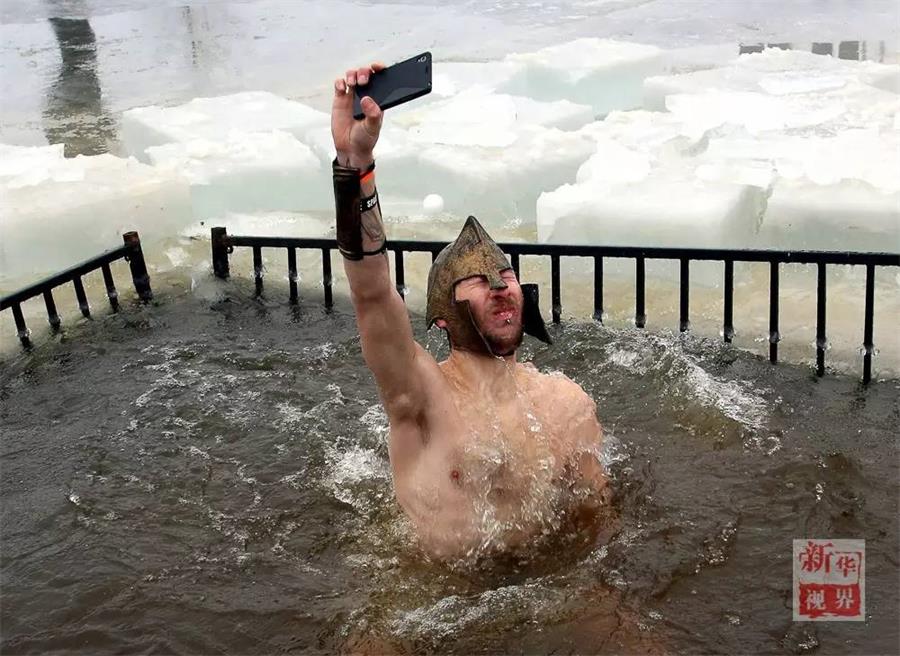 18 most amazing selfies ever taken