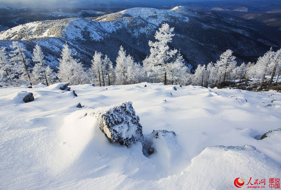 Gorgeous crystal sceneries taken in the coldest region in ??China
