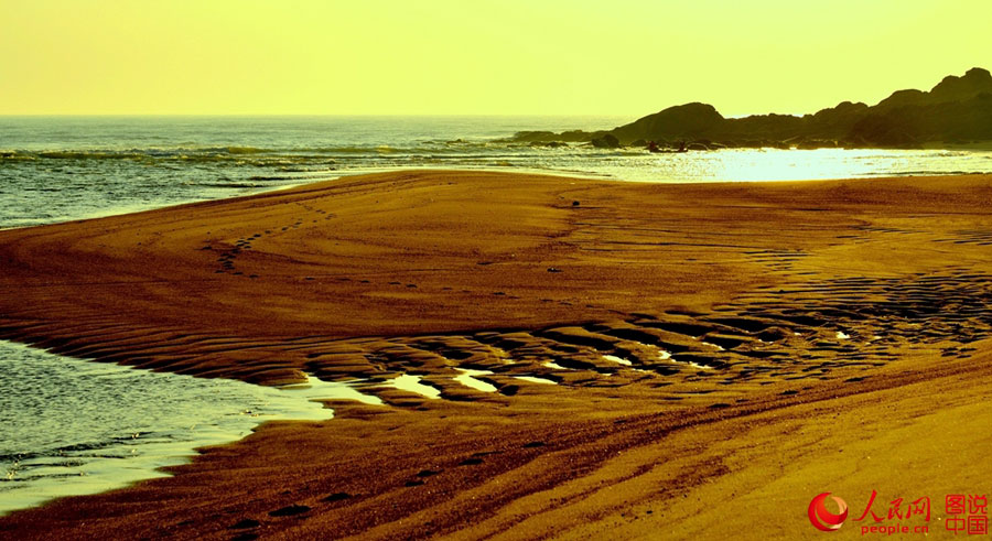 Deep love for breathtaking Hainan
