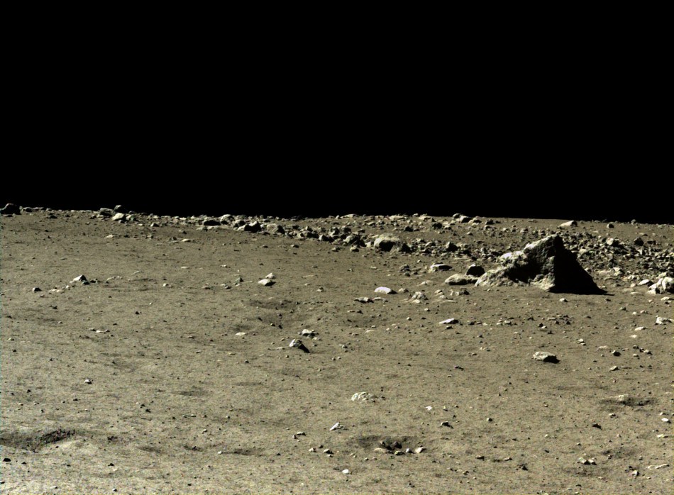 China releases HD true color images of lunar surface 