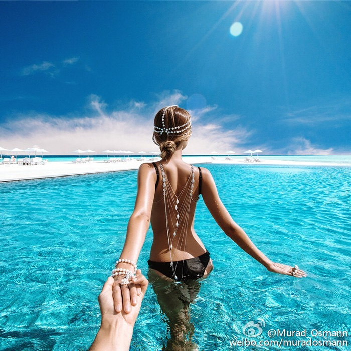 Follow me to my Weibo — Photographer Murad Osmann opens Weibo account