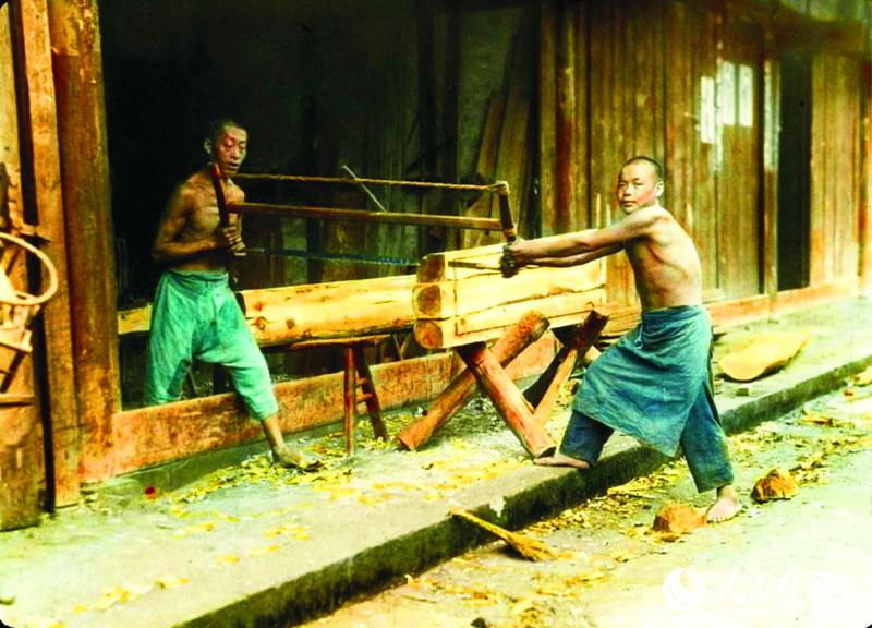Old photos record the change of Sichuan over a century