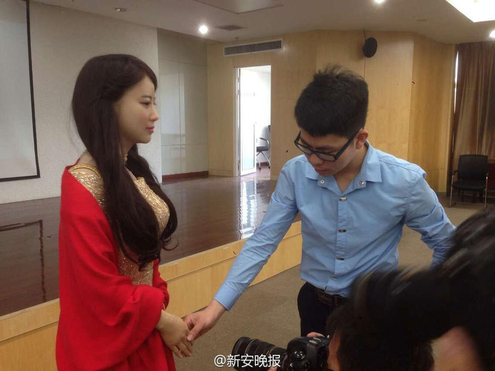 China's first interactive robot looks like a beauty