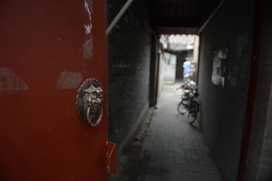 Aisle with whopping price still on sale in Beijing: 1.2 million yuan for 13.7 sq. meters