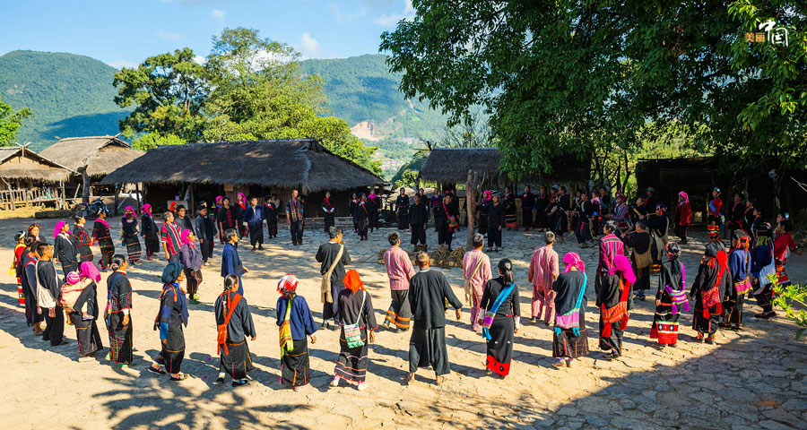 The last primitive tribe in China