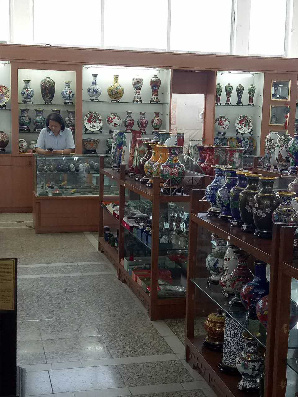 China’s first State-owned friendship store to undergo renovation in wake of ongoing sales slump