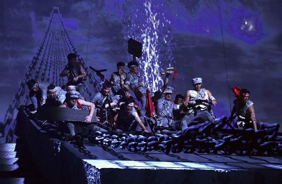 Chinese leaders watch gala marking 80th anniversary of Long March victory