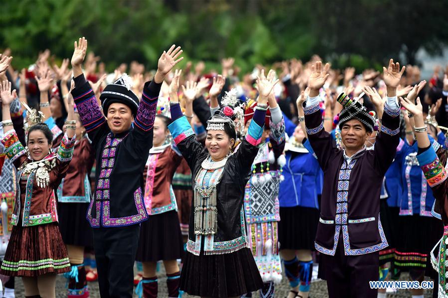 CHINA-SANJIANG-KAM GRAND CHOIR (CN)