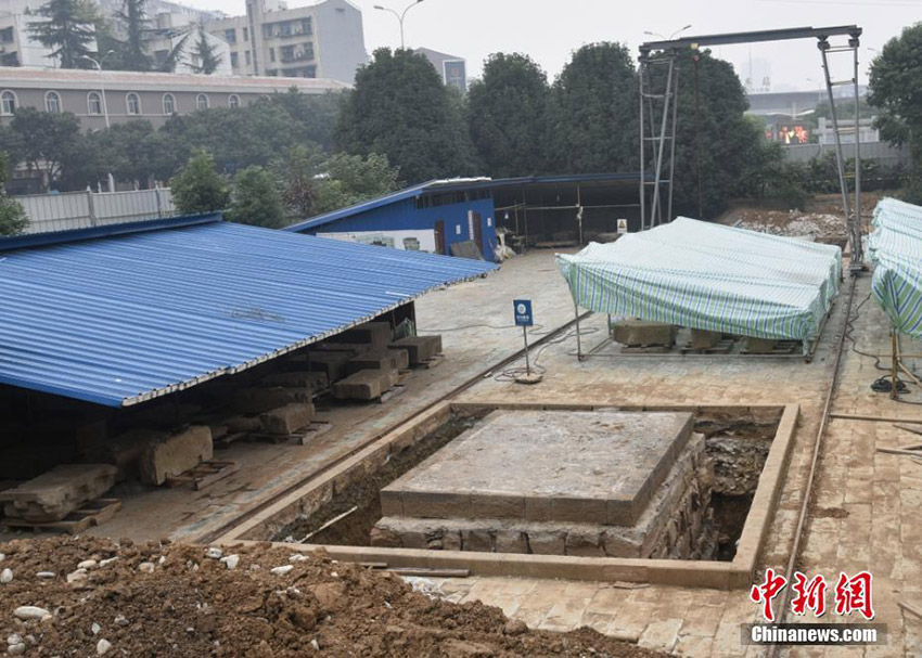 Ancient tower undergoes repairs in Sichuan