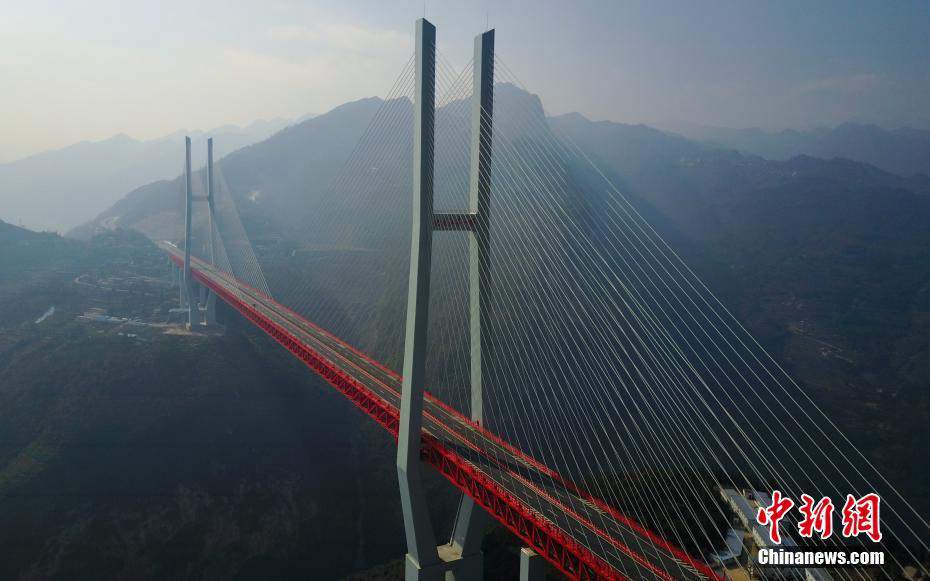 World’s highest bridge opens in China