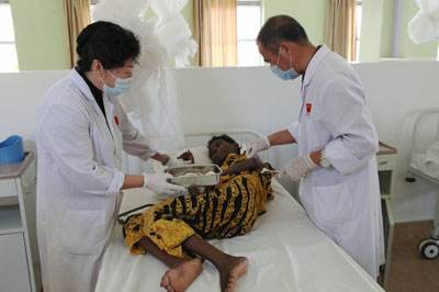 Chinese medical team hailed for healthcare services in Rwanda