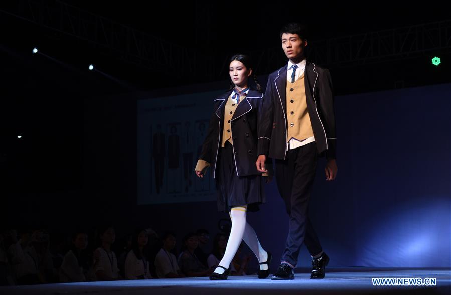 Creations presented at school uniform design contest in Hunan