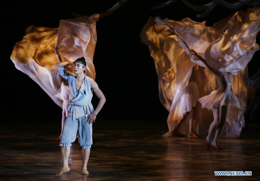 Highlights of China Xinjiang Int'l Folk Dancing Festival in Urumqi