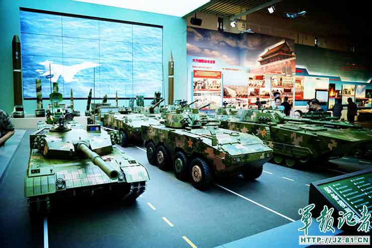 PLA weapons exhibition opens to the public