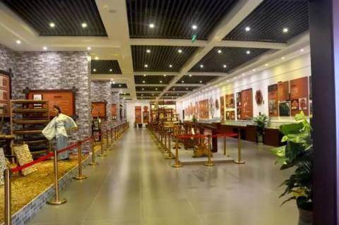 Have a look at the silkworm and silk of the state of Chu during the Spring Festival！