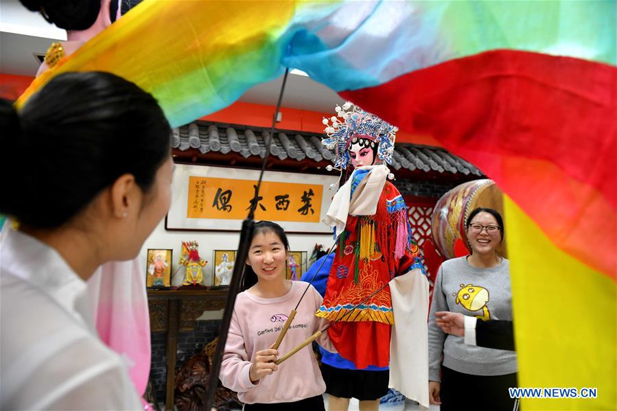 New generation to promote Laixi puppet show in E China's Shandong