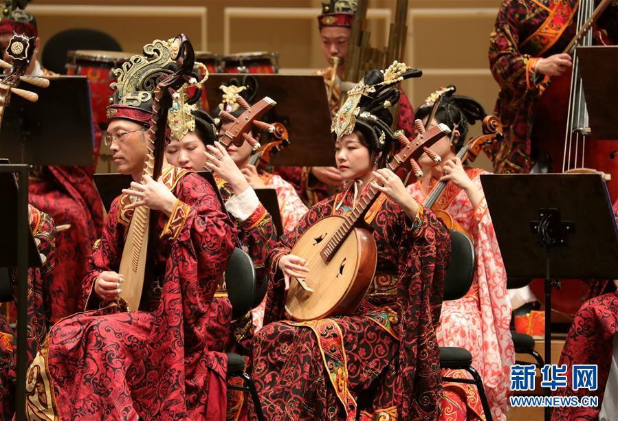 Chinese artists perform at Chicago Symphony Center to celebrate Spring Festival