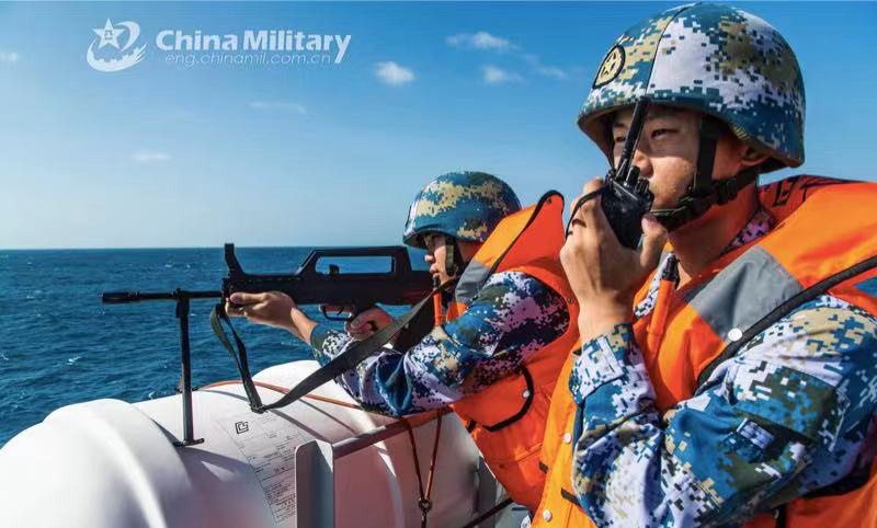 Guided-missile destroyer conducts real combat training exercise