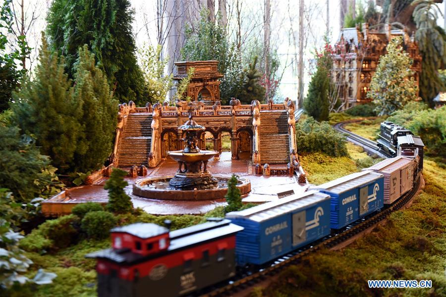 Holiday Train Show held in New York