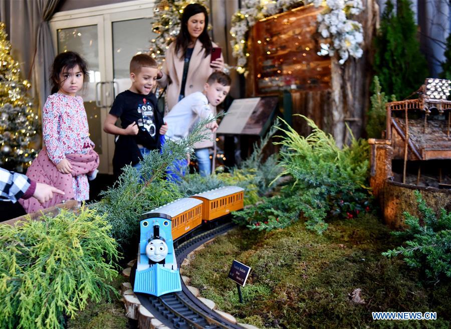 Holiday Train Show held in New York
