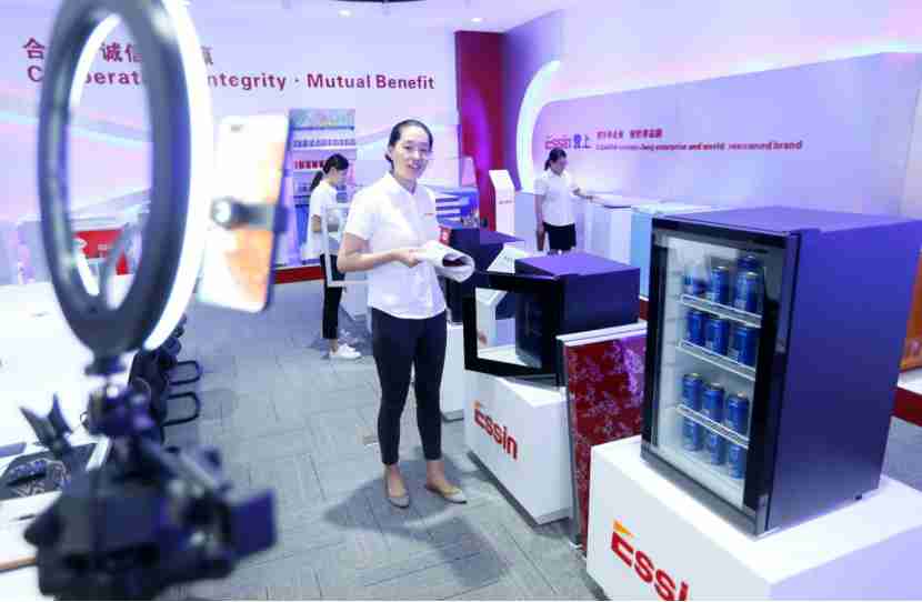 Canton Fair kicks off online, welcomes global merchants