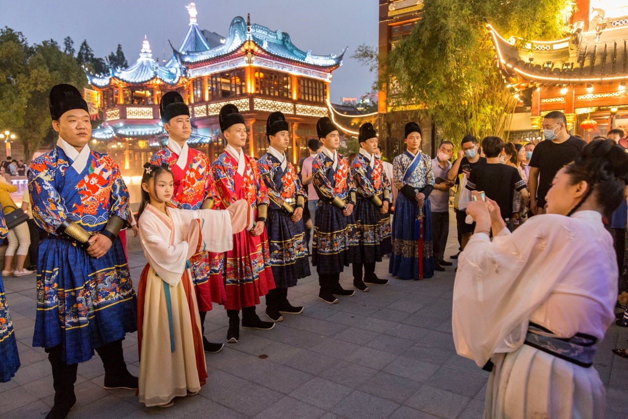 Night consumption lights up China’s economic recovery