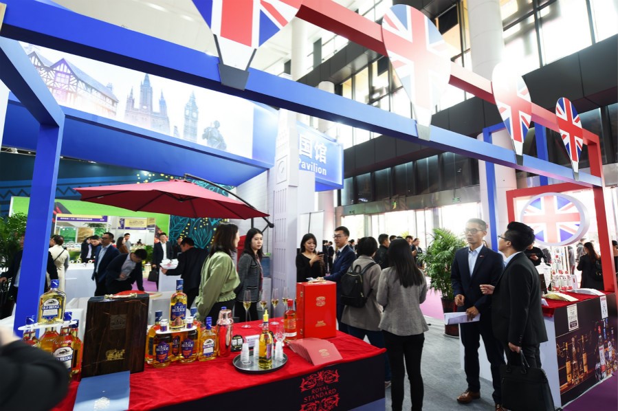 China, EU vow to bring bilateral ties up to a higher level