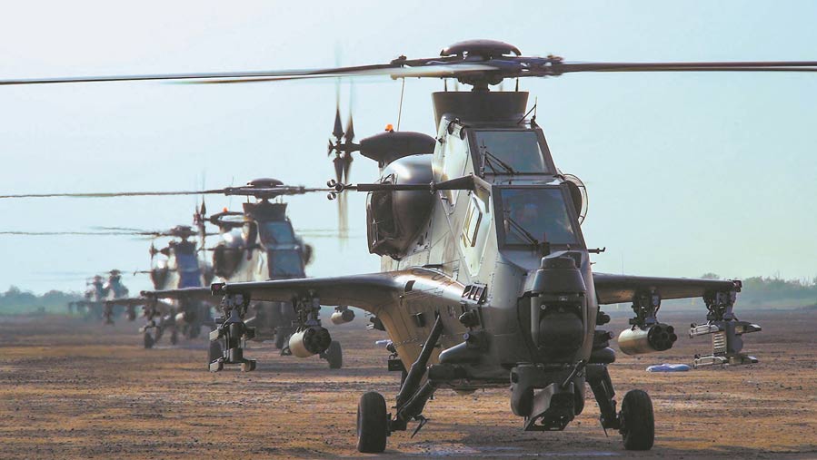 Army aviation brigade trains near Bohai Bay