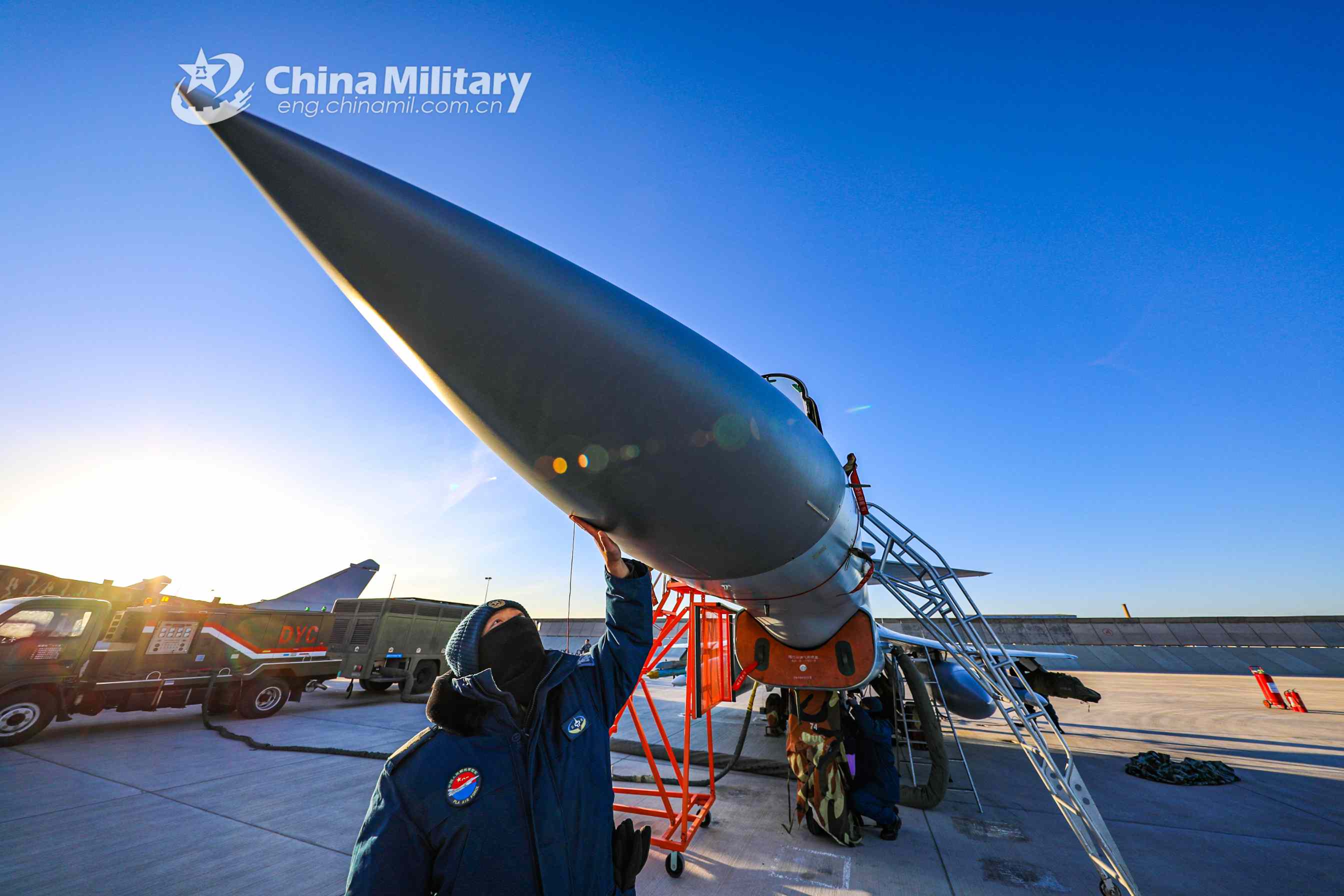 J-10 fighter jet in aerial combat training