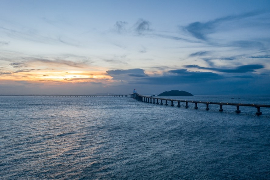 Island county in China brings significant benefits to residents through integration of tourism with various other industries 