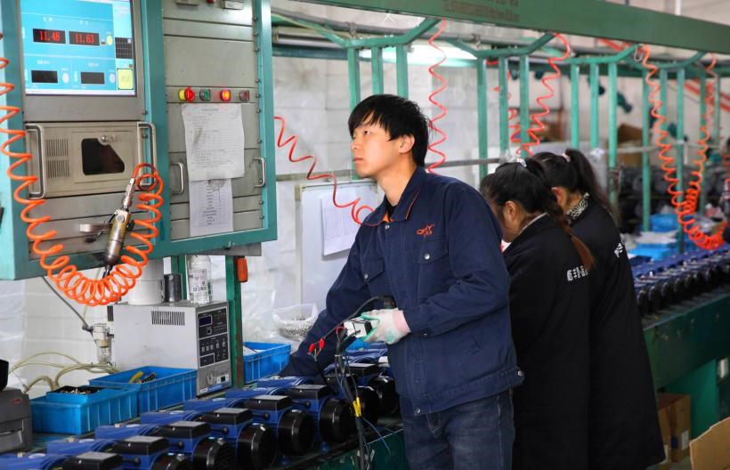 China cuts taxes and administrative fees by over 2.5 trillion yuan in 2020