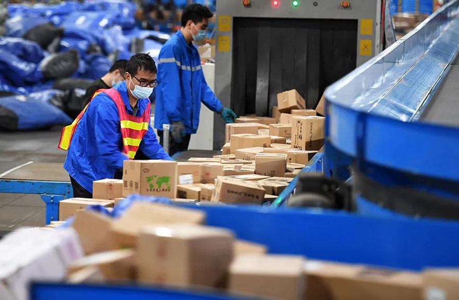 South China's Liuzhou delivers over 100 million prepackaged snail noodles in 2021