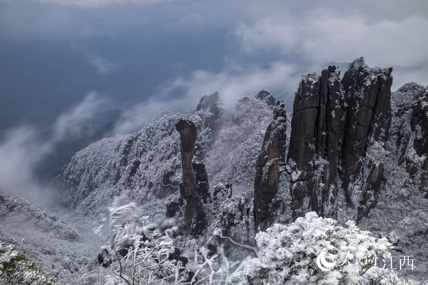 In pics: First snowfall of this winter turns E China’s Sanqing Mountain into wonderland
