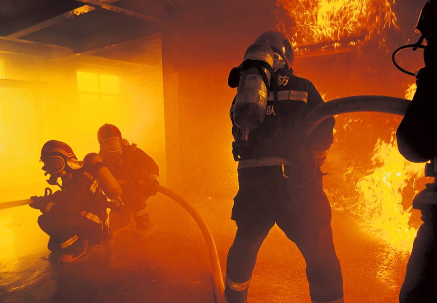 In pics: Firefighter training drills in the flame in SW China's Tibet