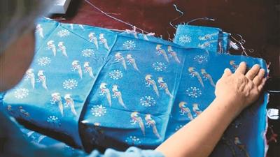 Trending in China | Mulberry silk: 'Queen of fibers'