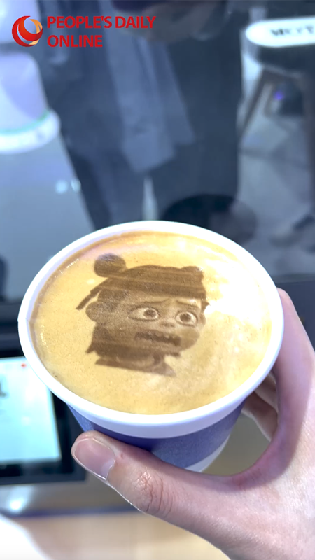 A robot brews "Nezha Coffee" in just two minutes — and it's pure magic!