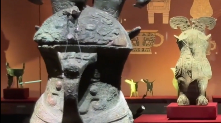 Shang Dynasty's owl-shaped bronze wine vessels shine again