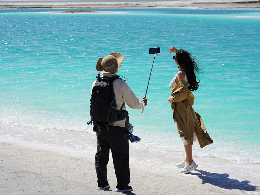 In pics: Magnificent Emerald Lake in NW China's Qinghai