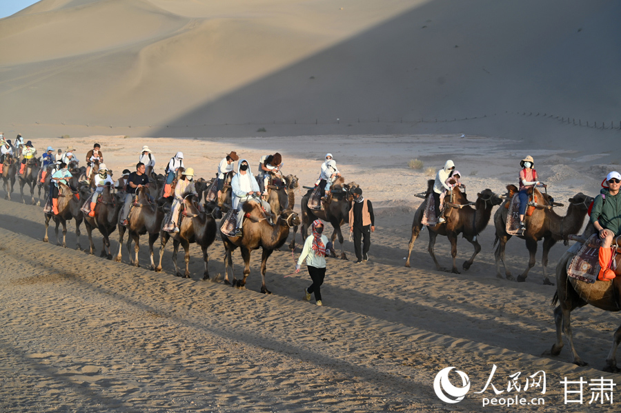 From camel bells to melodies: Summer in Dunhuang offers magical experiences