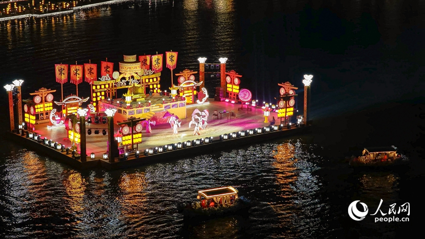 Kaifeng turns Bianhe River into popular destination