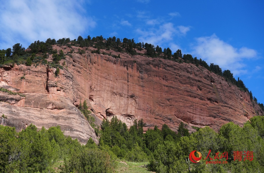 A glimpse of spectacular Danxia wonders at Angsai Canyon in NW China's Qinghai